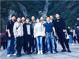 技術(shù)團(tuán)隊(duì)